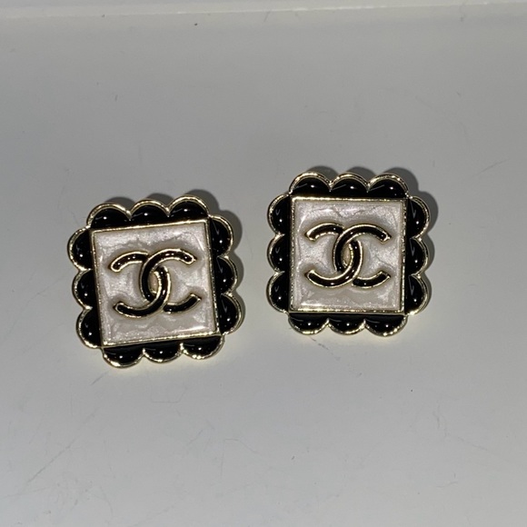 Earrings cream, black and gold tone - Picture 3 of 6